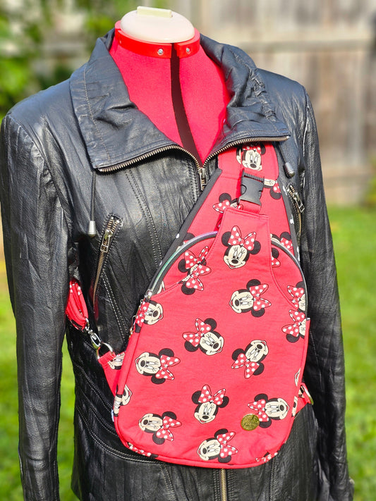 Essential Crossbody Bag- Minnie Mouse