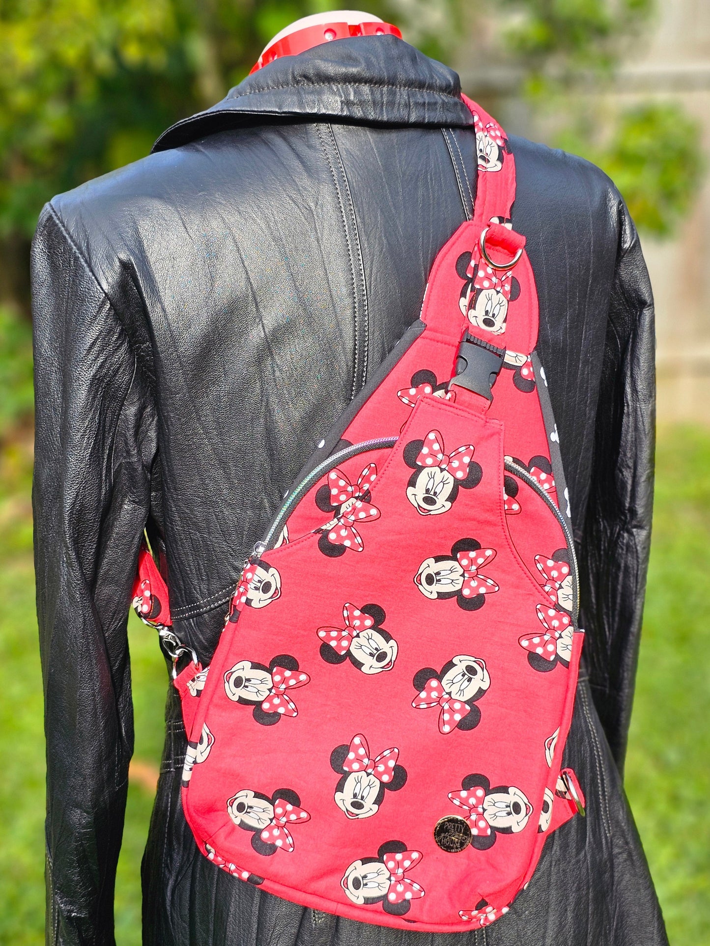 Crossbody Essential Bag - Minnie Mouse