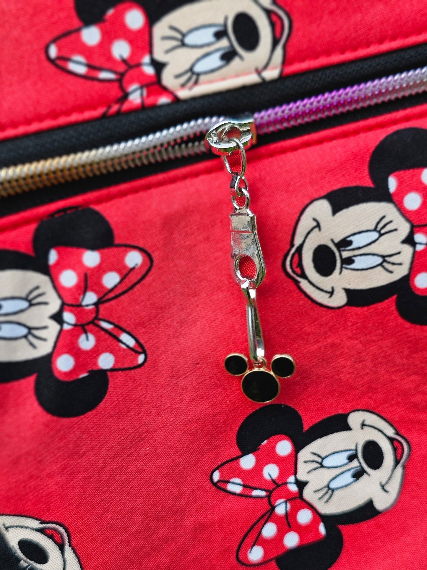 Crossbody Essential Bag - Minnie Mouse