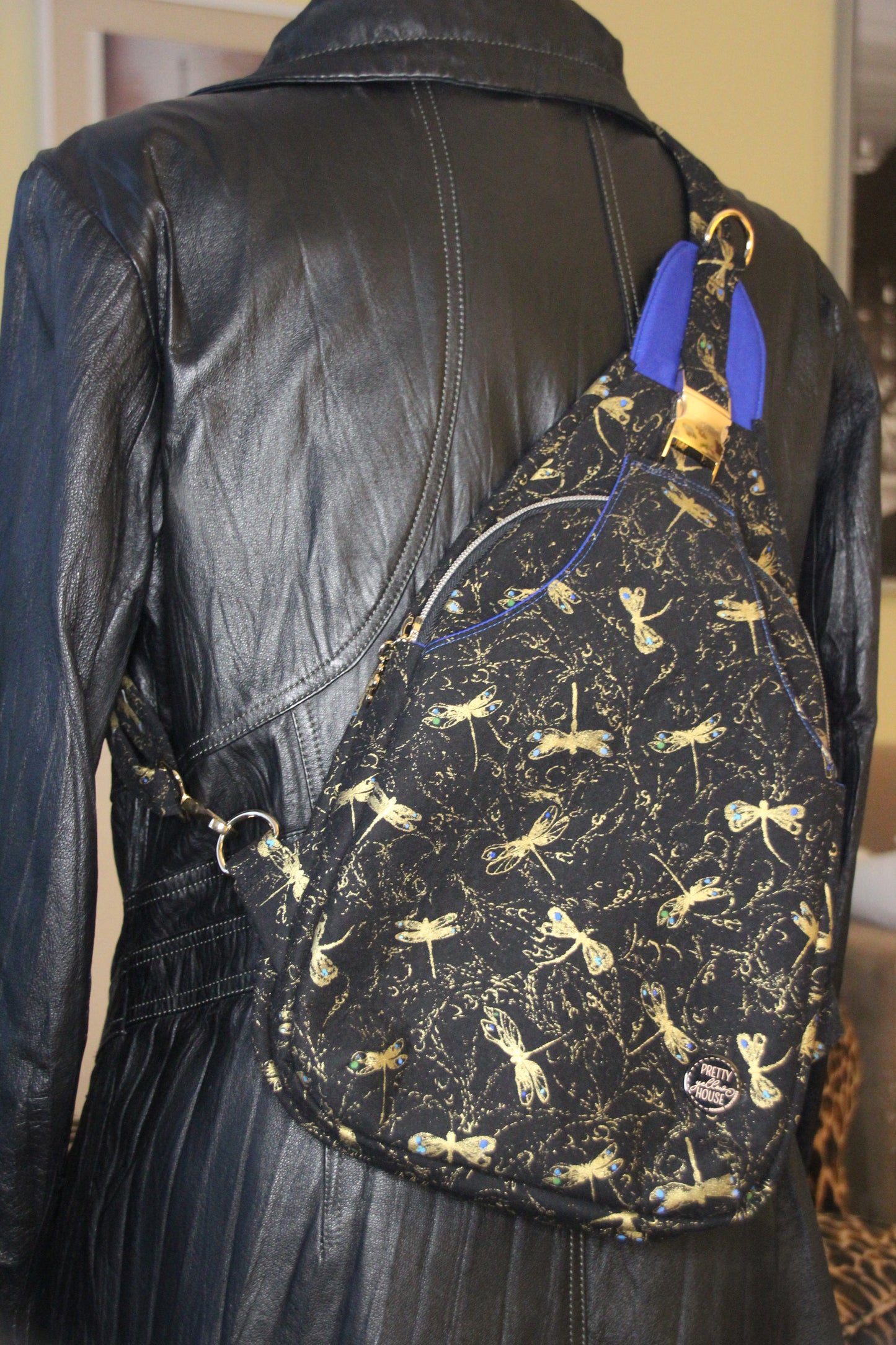 Essential Crossbody Bag- Dragon Fly