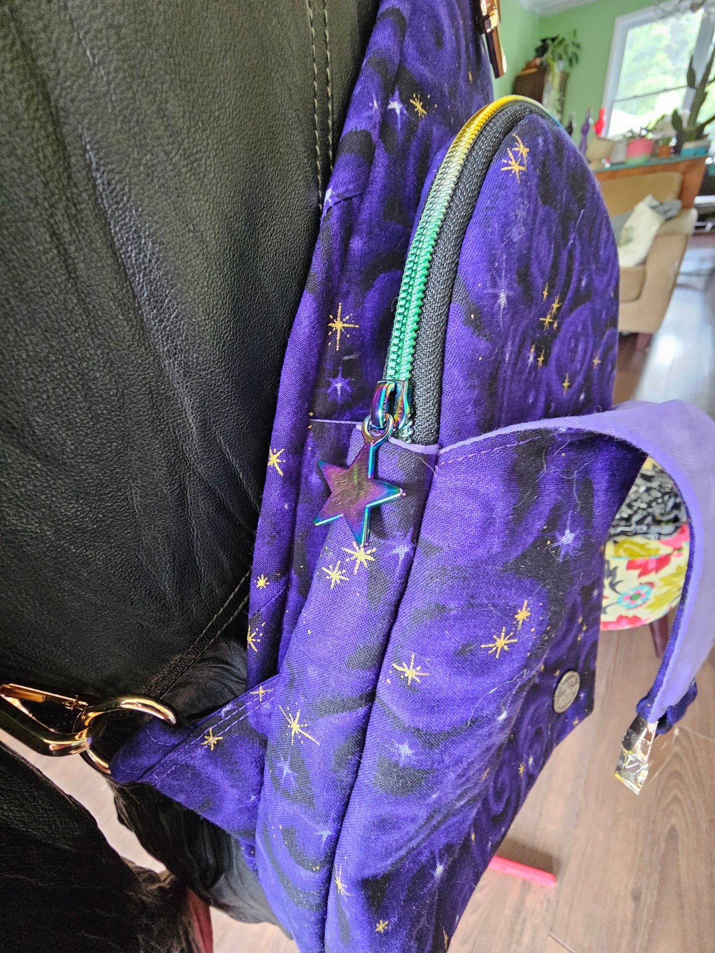 Essential Crossbody Bag - Purple Comos